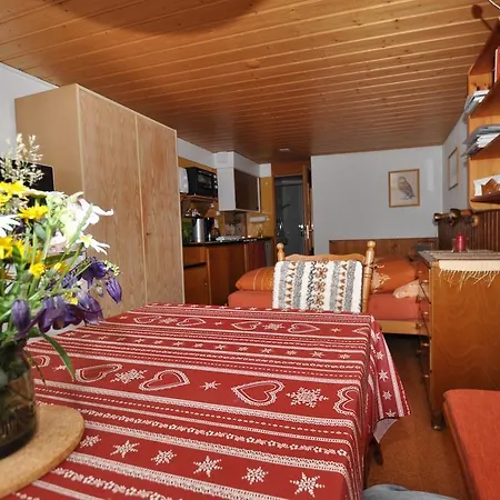 アパート Chalet Am Hang グリンデルヴァルト